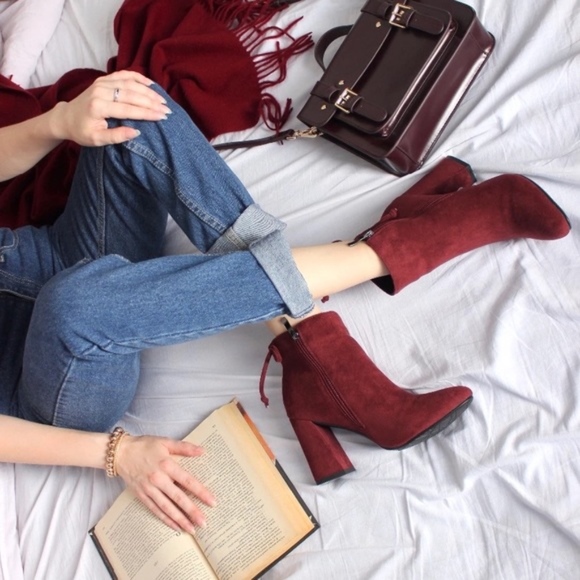 "Vixen of the Night" (Merlot)(CLOSING CLOSET SALE) - Picture 6 of 6